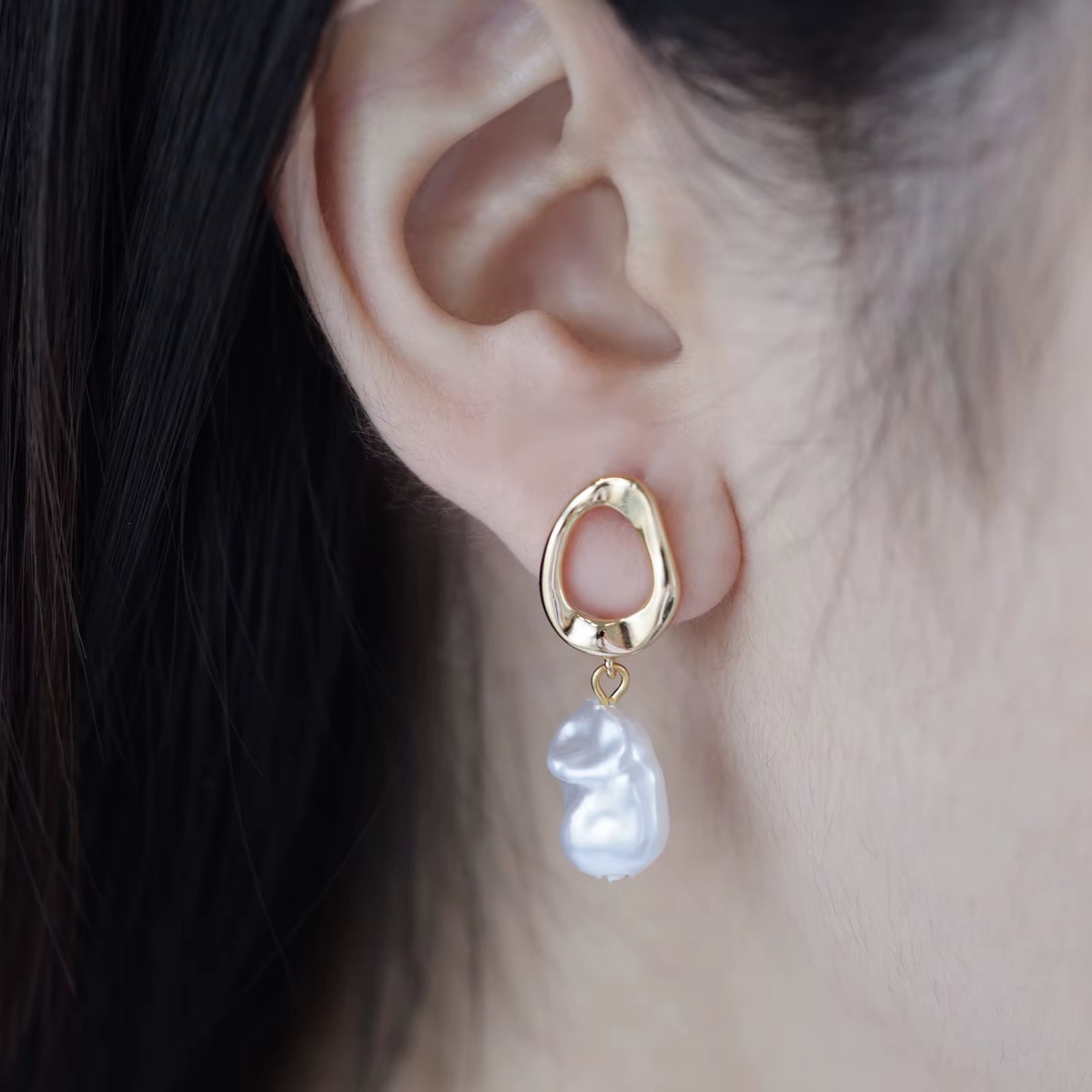 Circle Earrings for Women Vintage Punk Baroque Pearl Earrings Stainless Steel Ear Clip Women Jewelry Imitation Pearl Gift Mujer