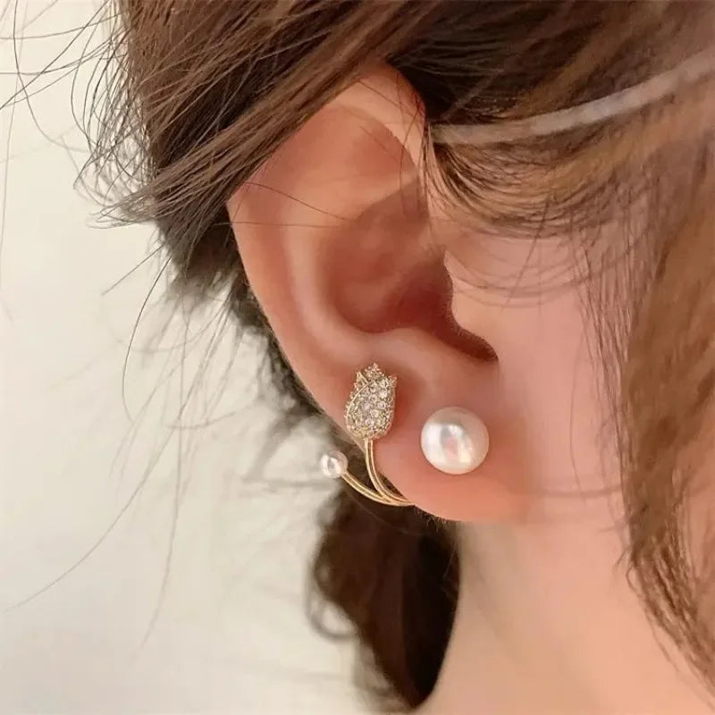 Korean Vintage Imitate Pearl Crystal Earrings for Women Jewelry High-Class Luxury Zircon Flower Butterfly Leaf Stud Earrings